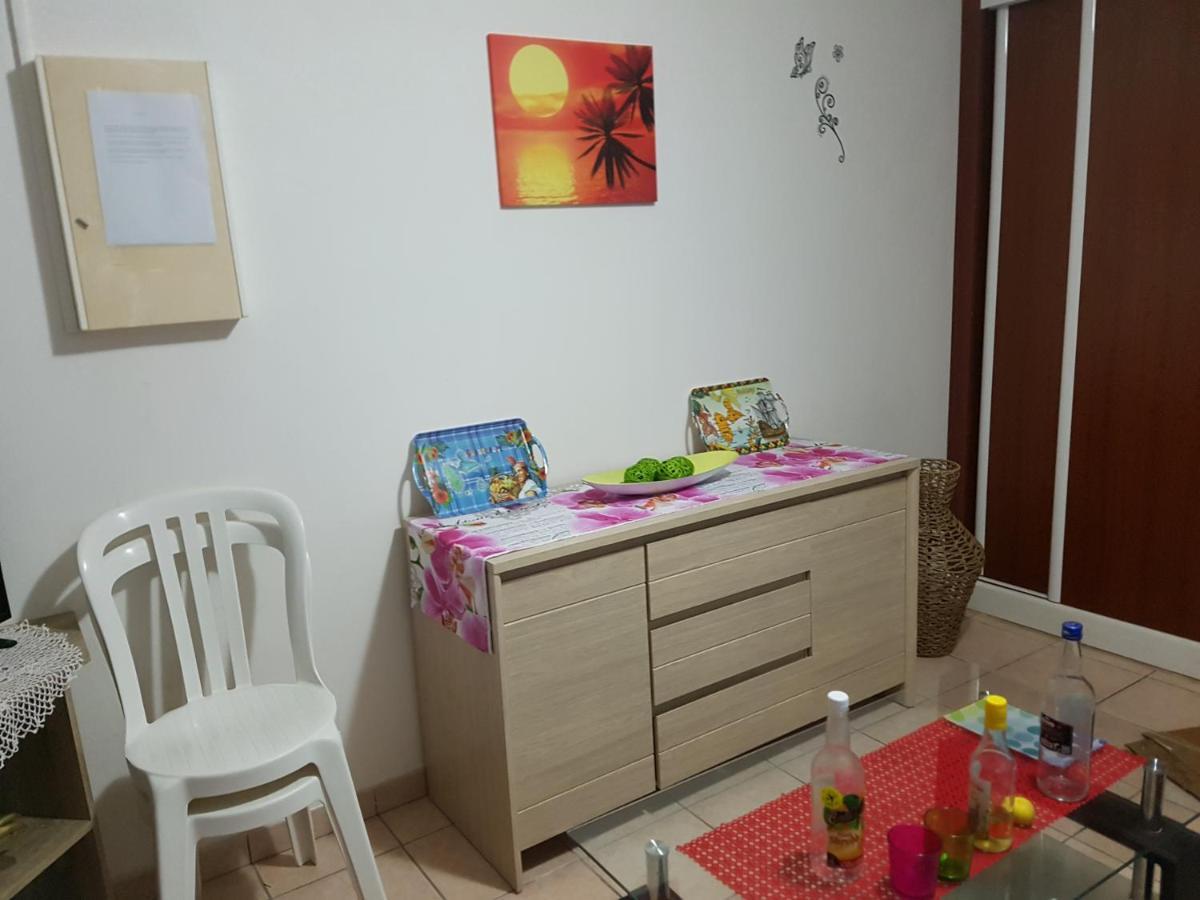 Hibiscus Apartment Le Gosier  Exterior foto